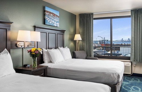 Park Point Hotel | Park Point Marina Inn