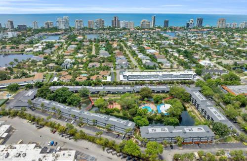 Park Shore Resort | Park Shore Resort by Mike Z Rentals