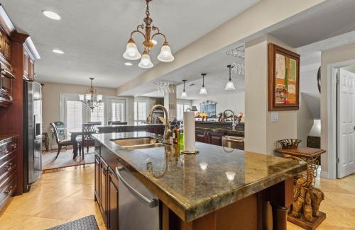 South Snyderville Basin Haus | Park West Village 1700 by Moose Management