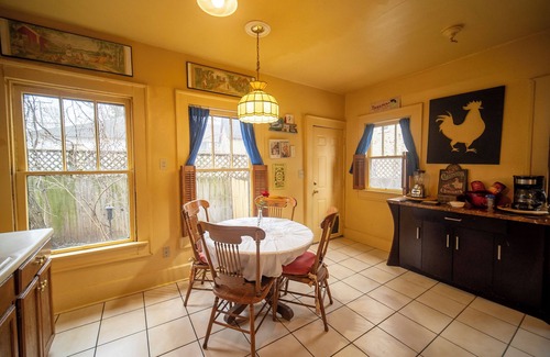 Windsor Park Haus | Parkside Charm, City Walkability