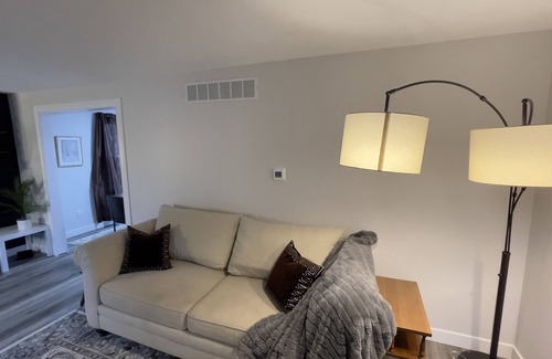 Fort Wayne Haus | Parkview Prince, Large 3 Bedroom Family Home N FW!