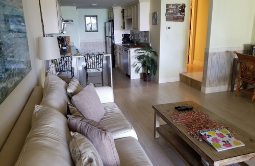 West Bay Eigentumswohnung | 37 Schritte zum Meer! Ruhig, Meerblick, kein Massenstrand