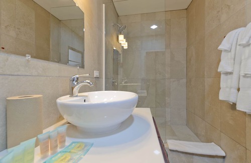 Sittee River Village Resort | Parrot Cove Lodge