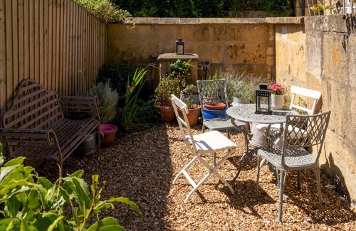 Chipping Campden Haus | Pass the Keys | Stunning 17th century 3 bedroom cottage