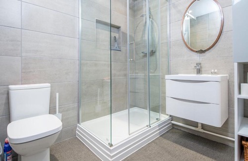 Roath Haus | Pass the Keys Lovely 1 Bed Apartment with Parking close to City