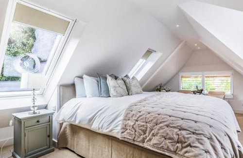 Funtington Haus | Pass the Keys Peaceful And Beautiful Barn In Downland Village