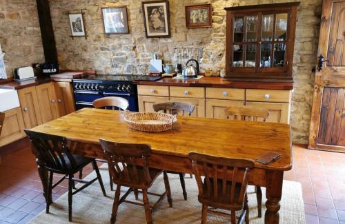 Alfreton Haus | Pathways Cottage