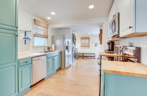 Meyers Lake Haus | Patio and Lake Views Family-Friendly Canton Retreat