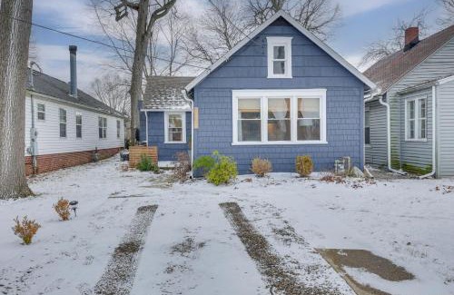 Meyers Lake Haus | Patio and Lake Views Family-Friendly Canton Retreat