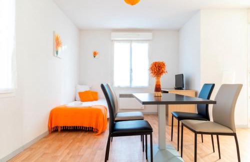 Argenton l'Eglise Wohnung | Patio Parc Résidence