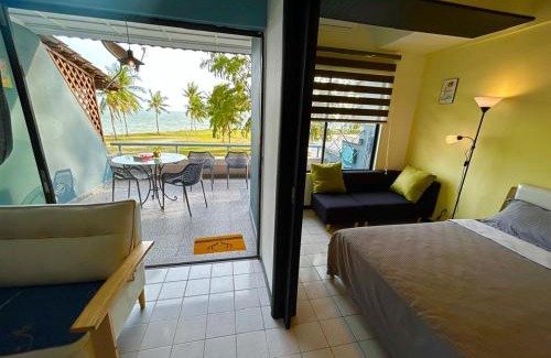 Taman Haji Zainal Wohnung | Pd bayview seafront homestay