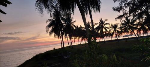 Taman Haji Zainal Wohnung | Pd bayview seafront homestay