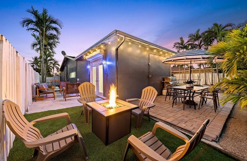 Fort Lauderdale Hütte | Peaceful 5BR -waterway Views & Private Heated Pool