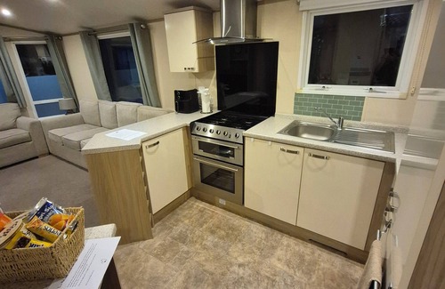 Ringwood Haus | Peaceful and fun family stay with entertainment, swimming and more. Dogs welcome