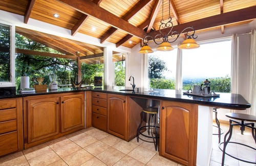 Garabito Haus | Peaceful/Beautiful Villa at the Hills of Atenas