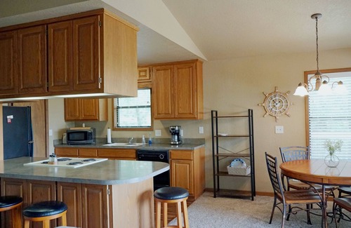 Evening Shade Kabine | Peaceful Cabin in the Woods Near Lake Tenkiller - Sleeps 6