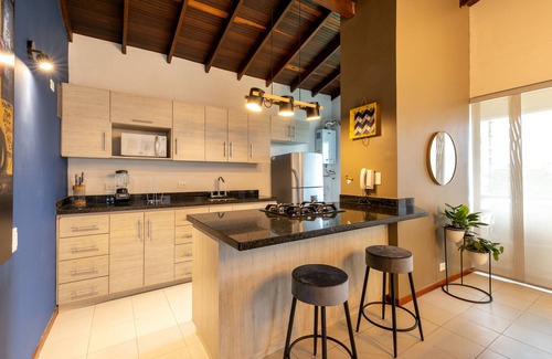 Los Naranjos Wohnung | Peaceful Flat in a Prime Location near Tesoro Mall