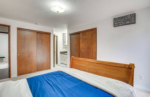 Gresham Haus | Peaceful Gresham Home w/Grill: 2 Mi to Downtown