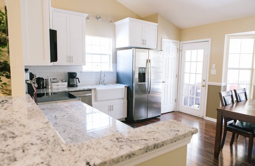 Wake Forest Haus | Peaceful Haven on the Outskirts