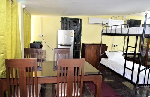 Shiroda Bed & Breakfast | Peaceful Home stay in private Bungalow near backwaters and Boat Ferri