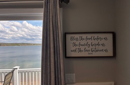 Onekama Eigentumswohnung | Peaceful lake front condo