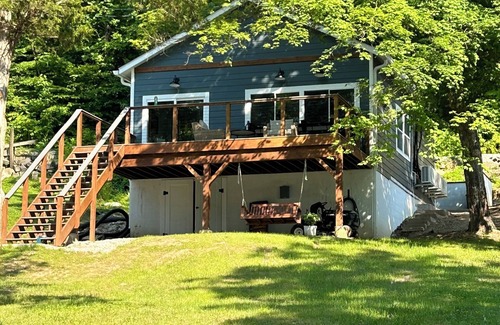 Harriman Haus | Peaceful lake house in quiet cove near Watts Bar Lake. Sleeps 6!