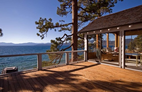 Brockway Haus | Friedliche 2500 Sq. Ft. Haus am See mit wunderschönen Lakeviews und Hottub