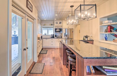 Lakeside Haus | Peaceful Lakeside Retreat w/ Deck & Amazing Views!