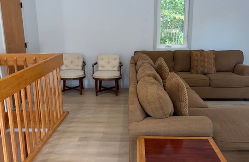 Lagoon Heights Haus | Peaceful Meadow View Retreat in Oak Bluffs