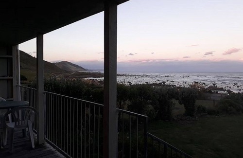 Mataikona Haus | Ruhiges Ferienhaus direkt am Strand