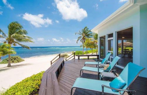 Bodden Town Haus | Peaceful Ocean Front Beach House in Bodden Town