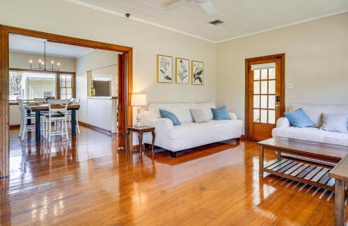 Baldwin Haus | Peaceful Patio, Sunroom Pet-Friendly Baldwin Home