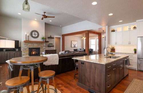 McCall Haus | Peaceful Payette Paradise - Luxe Family Getaway