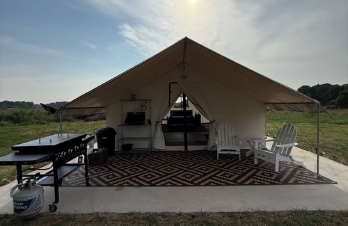 Vandalia Wohnmobilvermietung | Peaceful, Private 1-bedroom campground in Vandalia