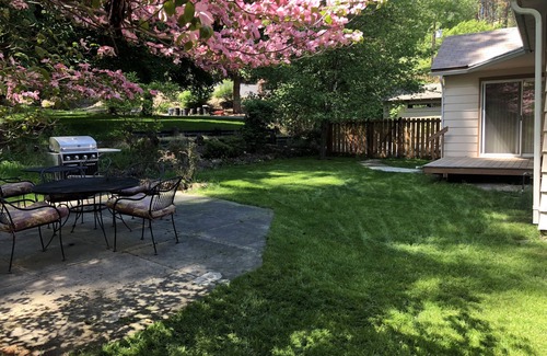 Liberty Lake Haus | Ruhiger, privater und sicherer Rückzugsort mit Zugang zum Strand und zentraler Lage