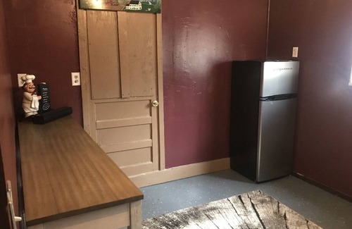 Salem Haus | Peaceful relaxing and fun