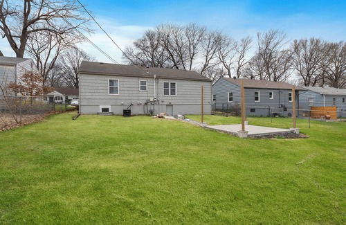 Roeland Park Haus | Peaceful Retreat - 20 Minutes to Almost Anywhere! 10 Min to KU MED!
