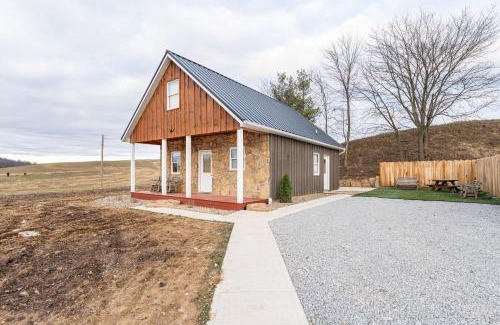 Sugarcreek Haus | Peaceful Valley Retreat