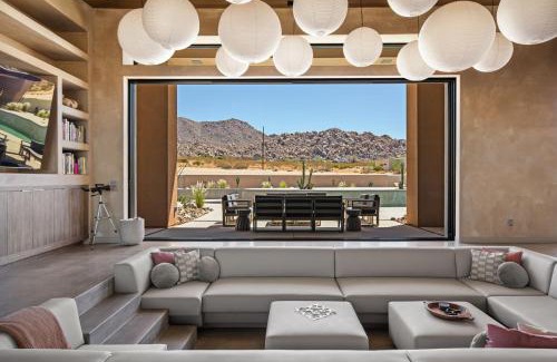 Panorama Heights Resort | Peak by Fieldtrip 8 BR Modern Oasis 2 Pools