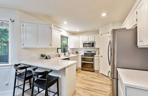 Pleasant Grove Haus | Peakview Paradise | Backyard | Free Massage*