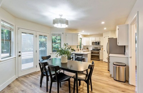 Pleasant Grove Haus | Peakview Paradise | Backyard | Free Massage*