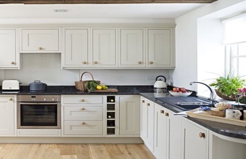 Thatcham Hütte | Pear Tree Cottage, Manor Farm Courtyard Cottages