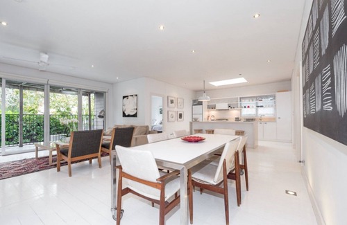 Pearl Beach Haus | Pearl Beach House - Pool & WIFI available