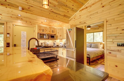 Canoncito Kabine | Pecos Riverfront Cabin: Fish & Unwind!