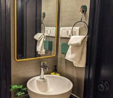 Nerul Wohnung | Pednekar's House, 1BHK with pool by SneekoStays