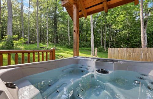 Logan Haus | Peek A Boo Cabins: Cozy Cabin