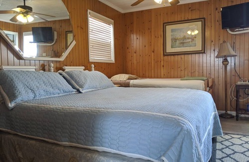 Chauvin Kabine | Pelican's View Lodge- Boat Launch- Trailer Parking- Lights for night fishing