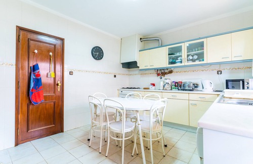 Peniche Villa | PENICHE Beach House am Consolation Beach