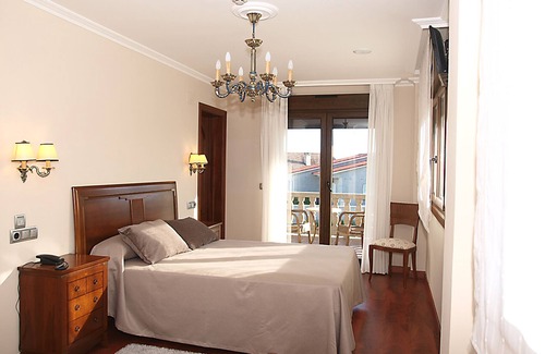 Noalla Haus | Pensión Residencia A Cruzán - Adults Only