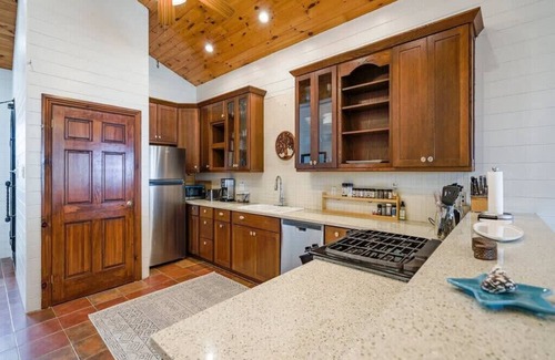 Northwest Point Eigentumswohnung | Penthouse 2Bd/2Bth Oceanfront Condo-Onsite Dining